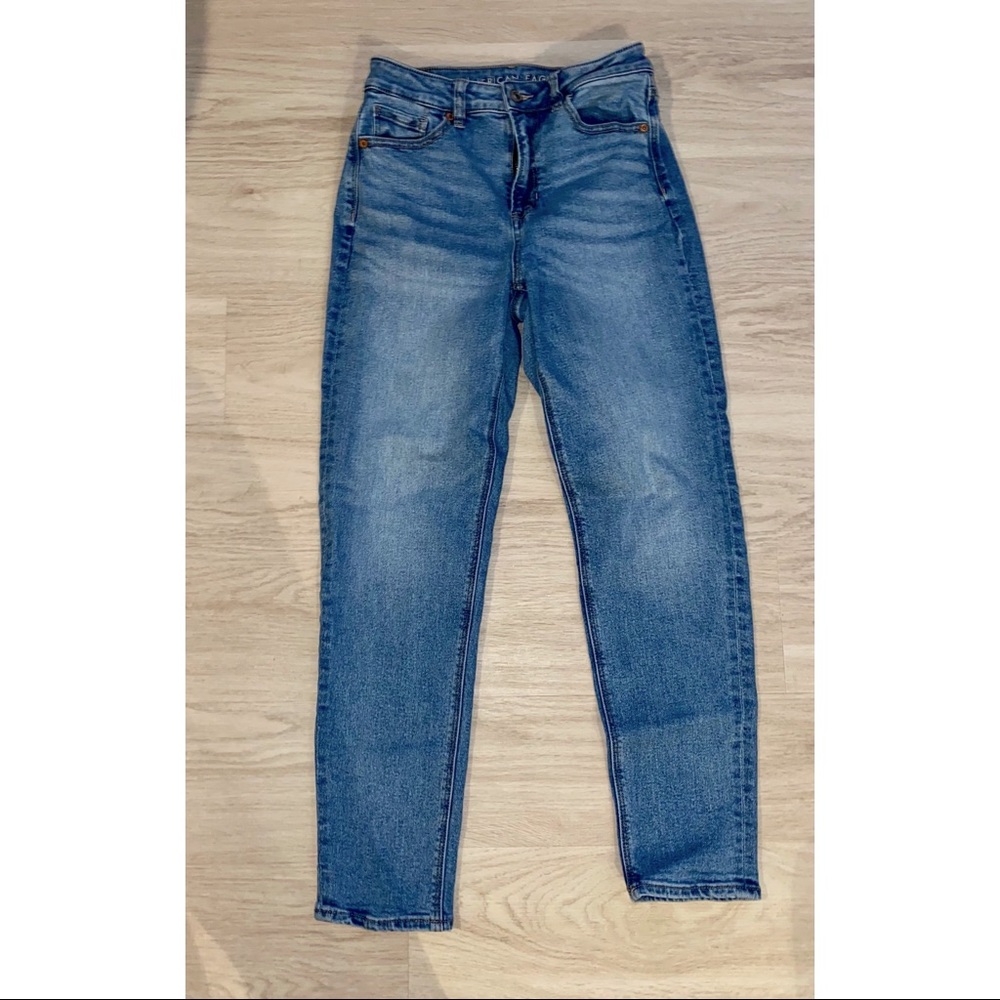 American Eagle Mom Jeans